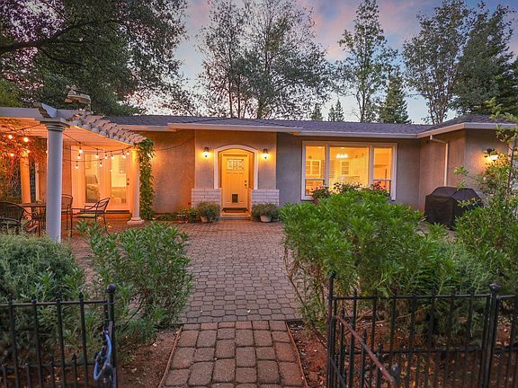 4th image of 4829 Saratoga Dr