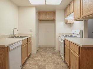 1921 N H St APT 41, Oxnard, CA 93036