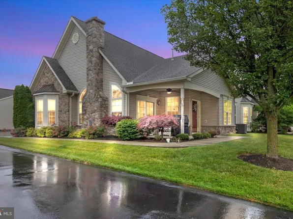 500 Pebble Beach Dr, Linfield, PA 19468