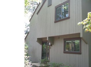 4 Sycamore Ln, Avon, CT 06001