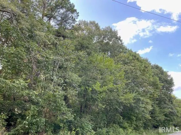 7055 Ashby Rd, Boonville, IN 47601