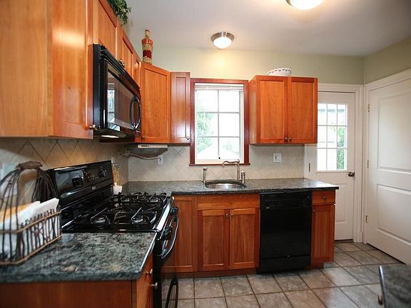 Milton Point Cottage