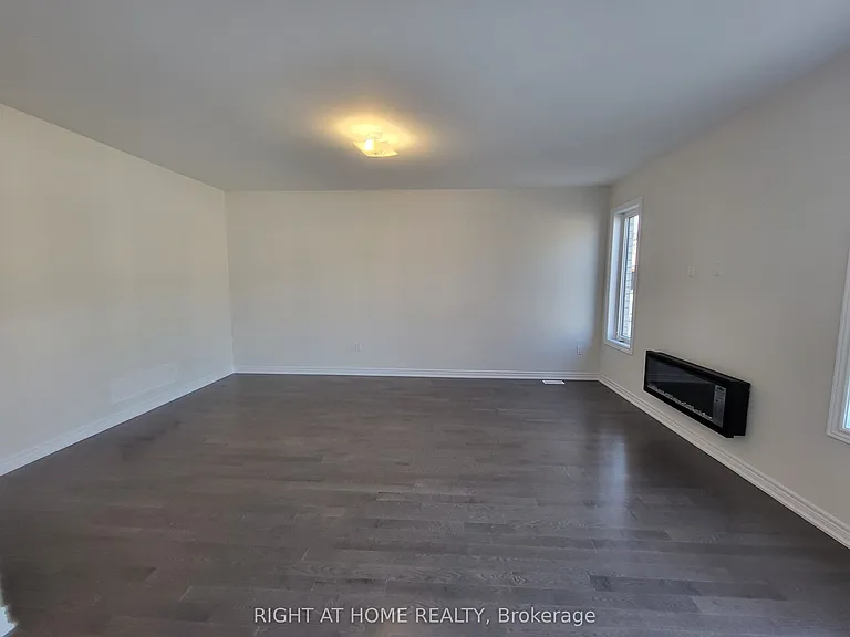 2117 Coppermine St — Photo 7