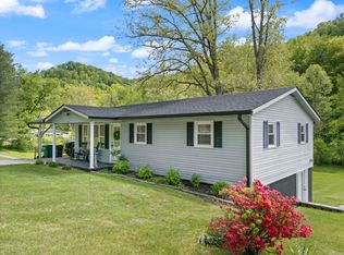 1150 Barnes Mountain Rd, Irvine, KY 40336