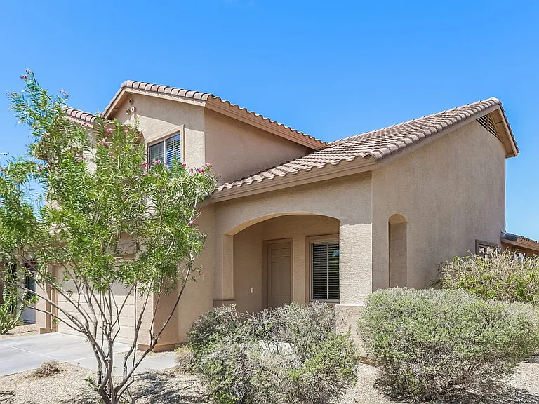 40810 N Hudson Ct — Photo 4