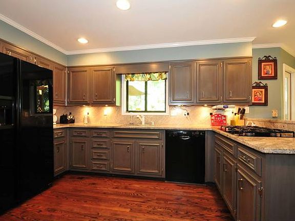 3rd image of 2990 Abbottswell Dr