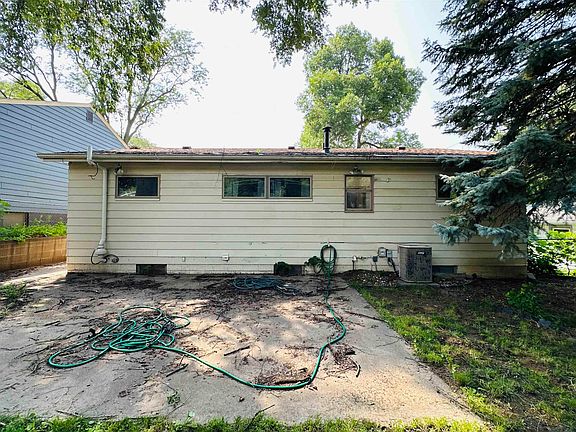 5th image of 2524 S Steele St