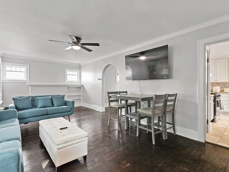 98 Irvington Rd — Photo 5