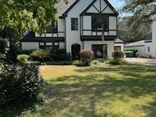 77 Sunrise Dr, Shalimar, FL 32579