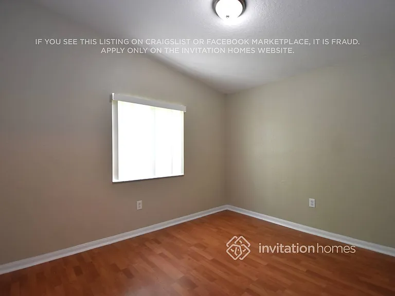 18710 SW 25th Ct — Photo 12
