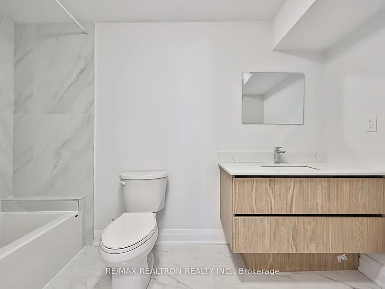 101 Sophia St W — Photo 13
