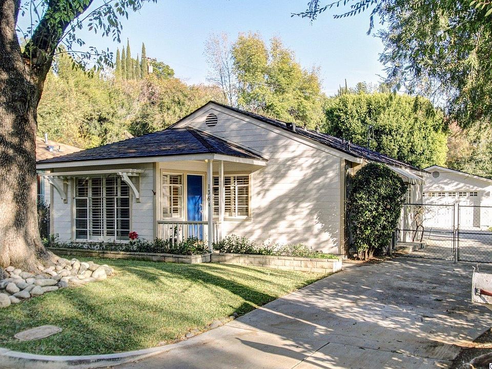1st image of 1364 Oak Hill Pl
