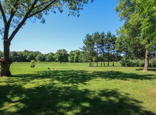 6819 W Shadow Lake Dr, Lino Lakes, MN 55014