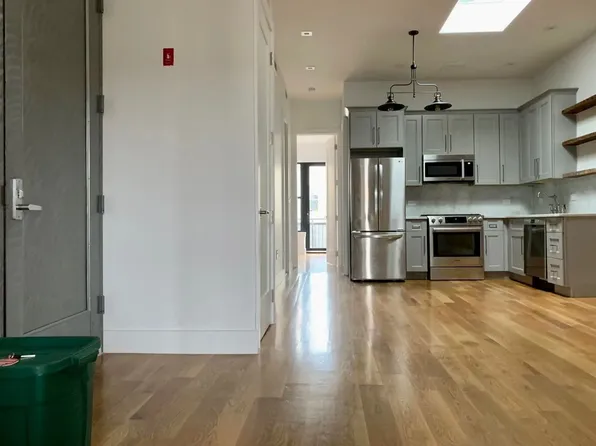 64-10 Gates Avenue image 3 of 17