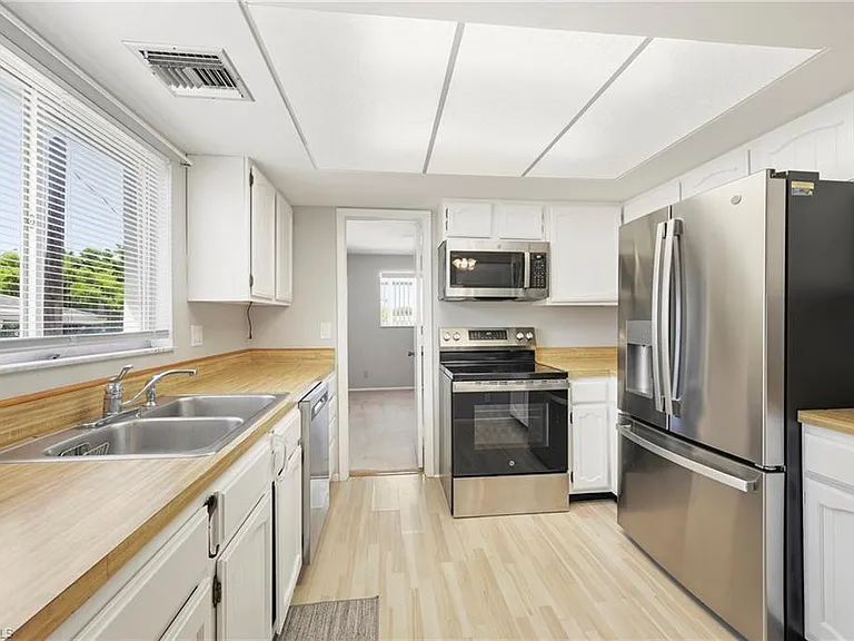 1376 Chesapeake Ave #2 — Photo 10
