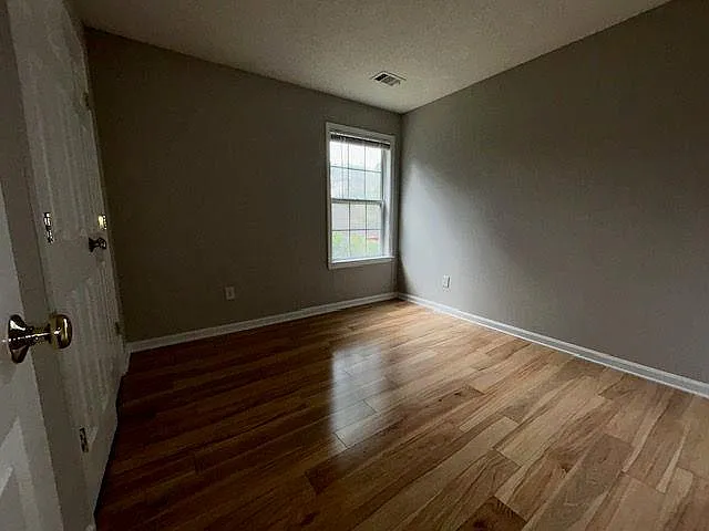 658 Glenbarrett Ct NE — Photo 20