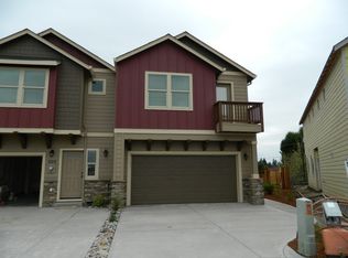 215 N 33rd Ct, Ridgefield, WA 98642