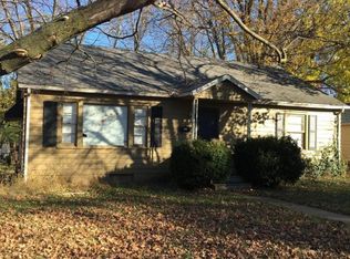 511 E 15th St, Carthage, MO 64836