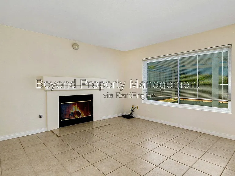 8845 Sparren Way — Photo 7