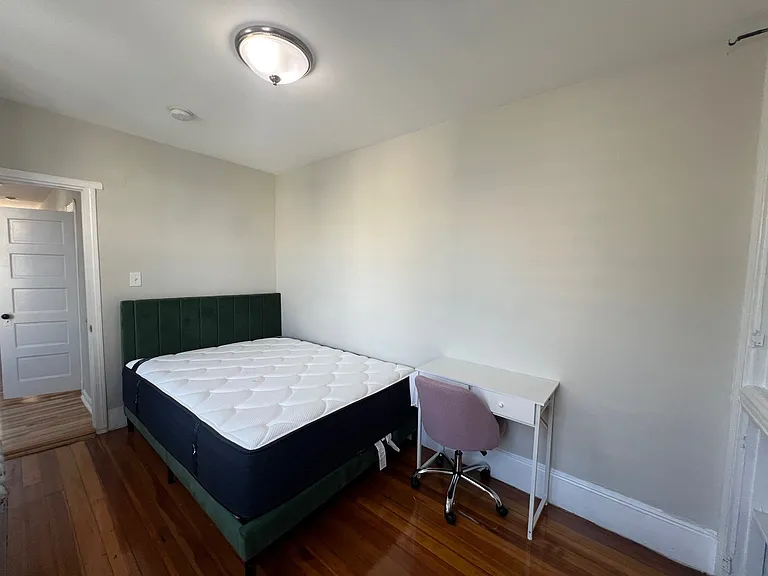 70 Joy St #10 — Photo 19