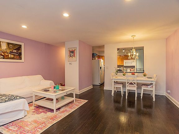 3rd image of 8521 Lotus Ave APT 701