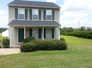 102 Flint Ln, Greer, SC 29651