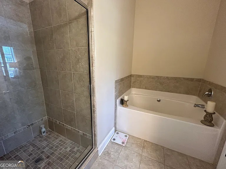 2413 Tenor Ln — Photo 7