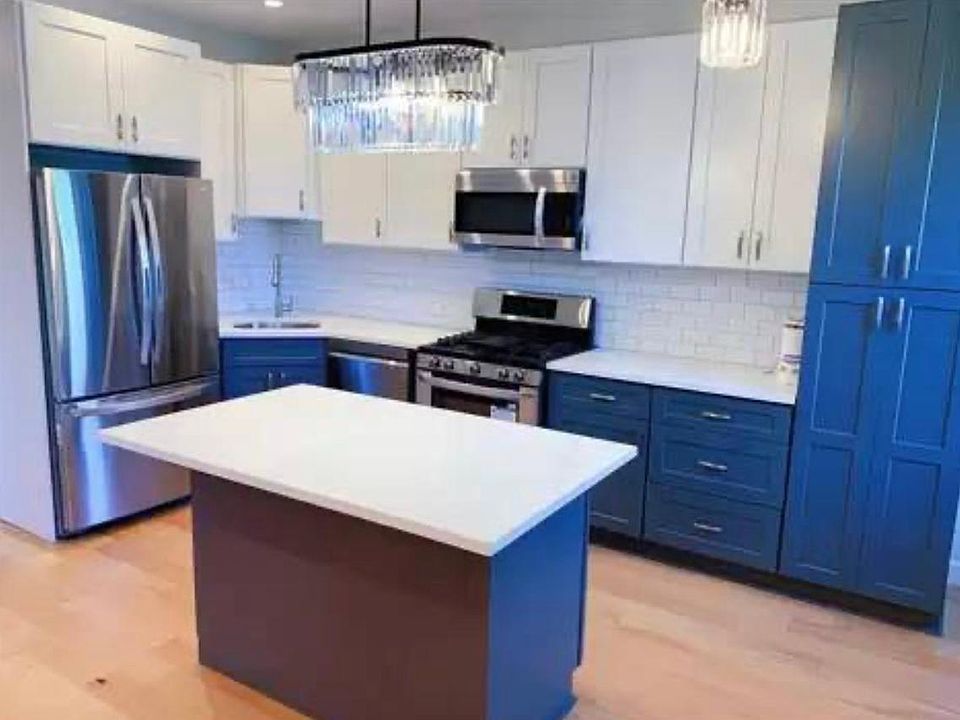 1st image of 1372 E 54th St #1