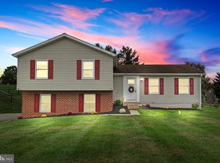 410 Shorbs Hill Rd, Hanover, PA 17331