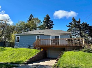 2403 W 15th St, Duluth, MN 55806