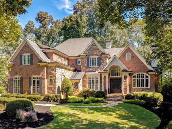 135 Foxhollow Trl, Milton, GA 30004