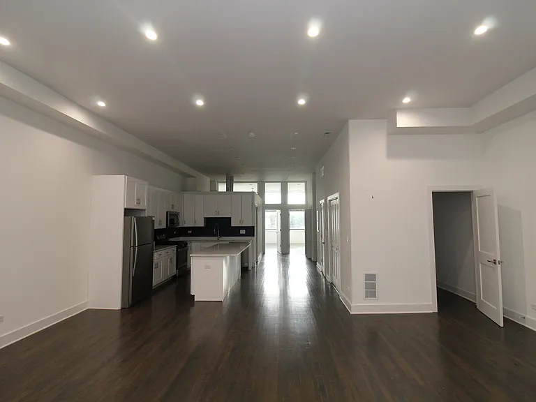 1474 N Milwaukee Ave #2F — Photo 5
