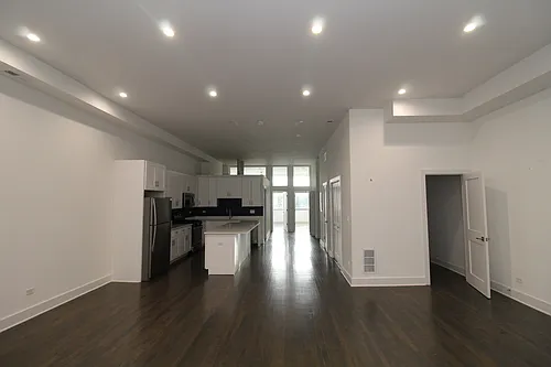 1474 N Milwaukee Ave #2F Photo 1