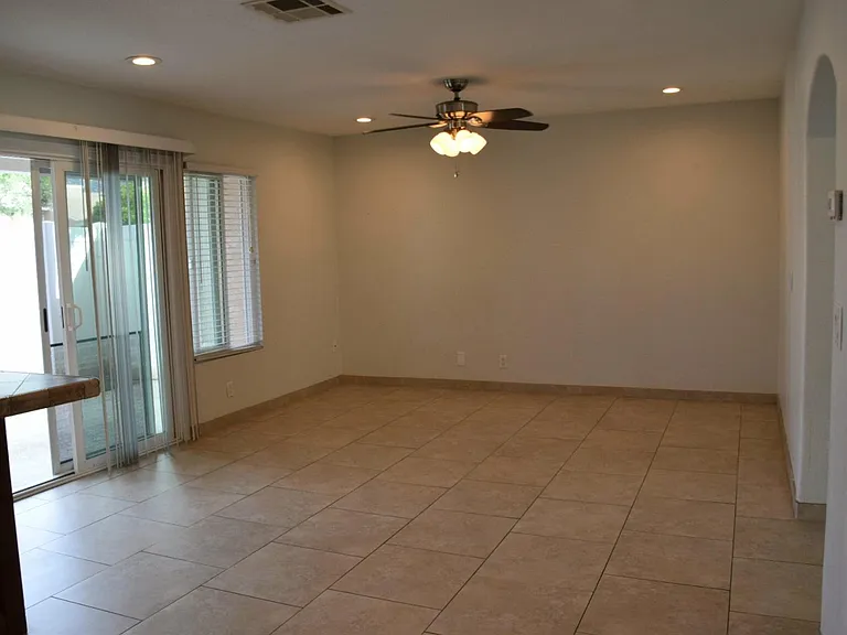 Dining room 13x10