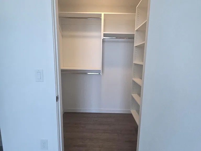 452 NE 23rd St #A — Photo 7