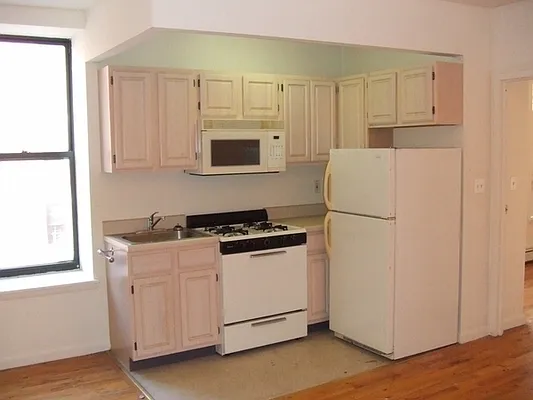 Rented by Heritage Realty LLC | media 2