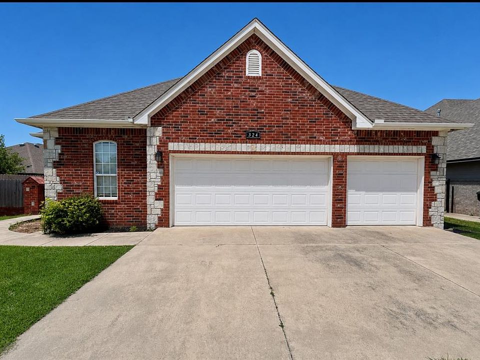 1st image of 324 Shrill St