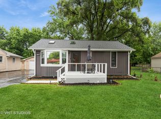 1506 N River Rd, McHenry, IL 60051