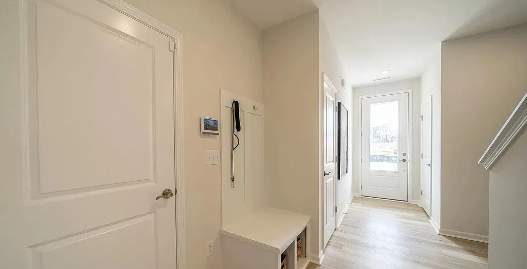 3 bed, 2.5 bath, 1625 sqft, $2,400 — Photo 4