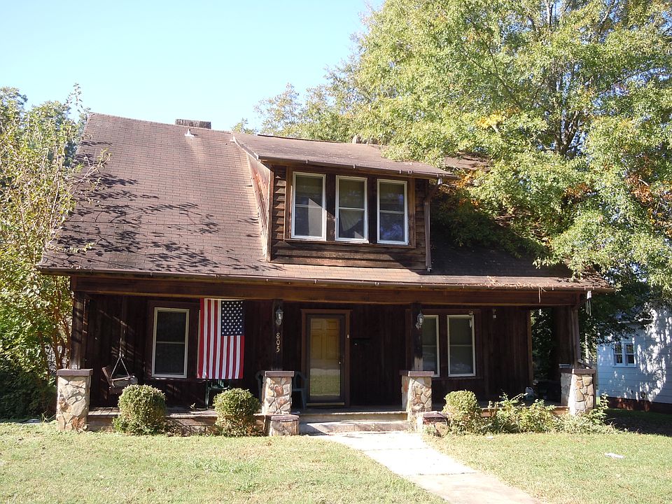 805 E Morehead Street