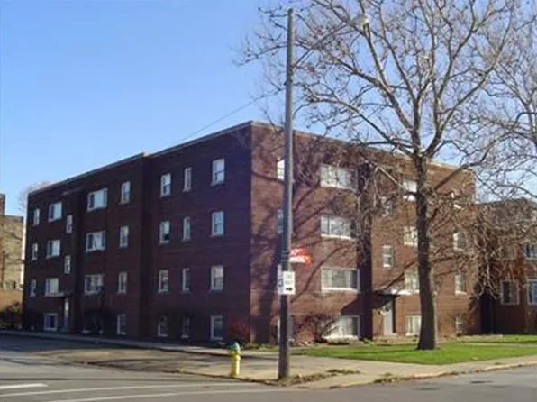 East Chicago Down Town Baring Apartments