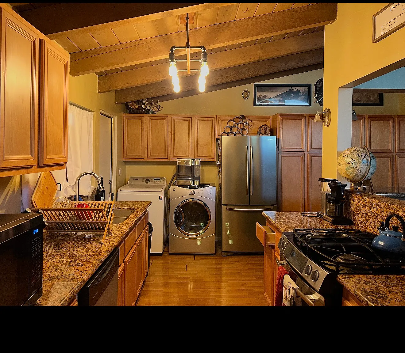 4 bed, 1674 sqft, $5,095 — Photo 1