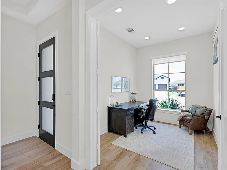378 Carpenter Hill Dr — Photo 6