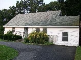 27 Beech St, Wyandanch, NY 11798