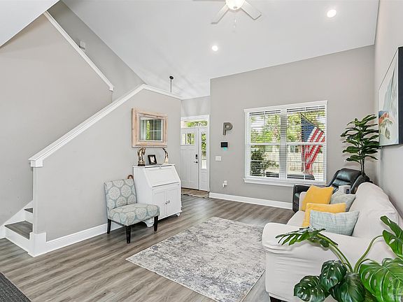 5th image of 2303 Hadleigh Hills Ct