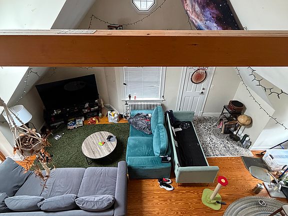 3rd image of 62 Ridgemont St APT 2