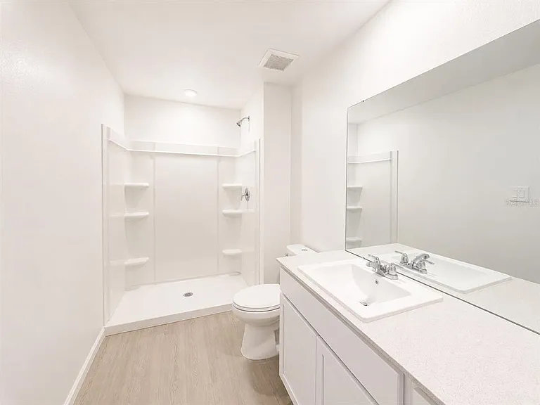431 Artemis St — Photo 23