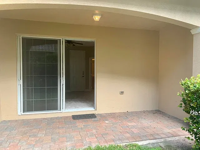 3 bed, 3.5 bath, 2274 sqft, $3,850 — Photo 1