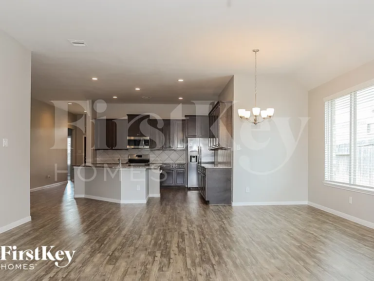 14221 Rainier Peak Xing — Photo 5