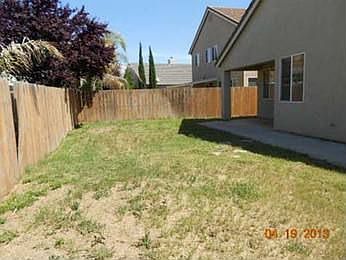 2nd image of 1465 Swallow Tail Ln